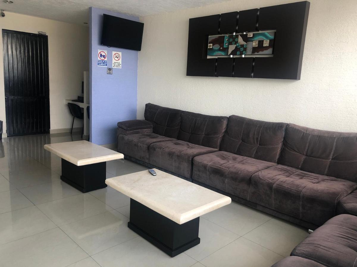 Hotel La Paz Guadalajara Bagian luar foto