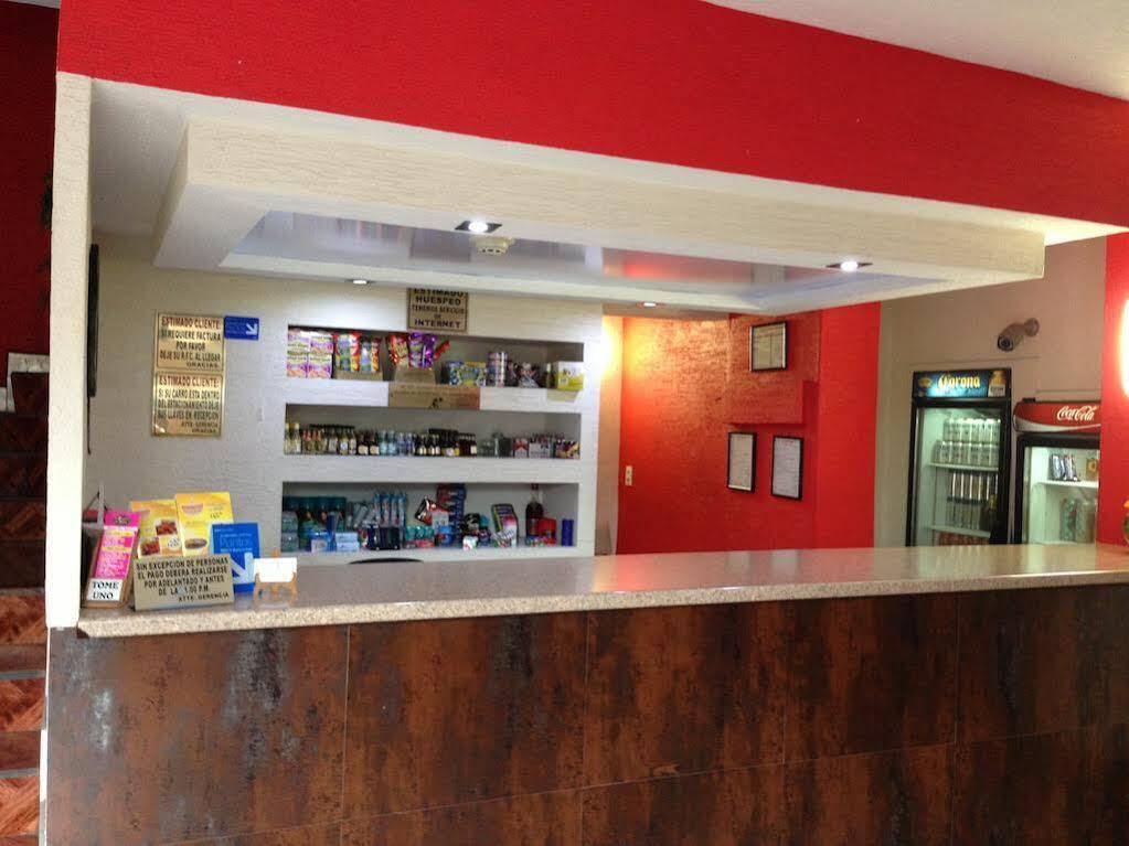 Hotel La Paz Guadalajara Bagian luar foto