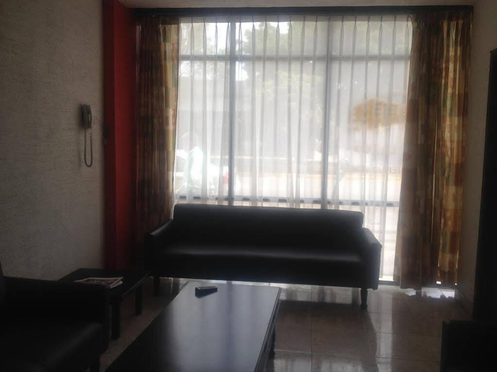 Hotel La Paz Guadalajara Bagian luar foto
